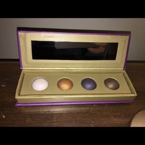 ARBONNE eye shadow palette